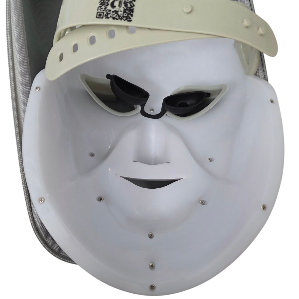 Cleopatra Mask - Picture 4 of 7